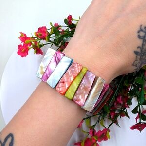 Gorgeous Mother of Pearl Multi Colored Shell Stretchy Bracelet